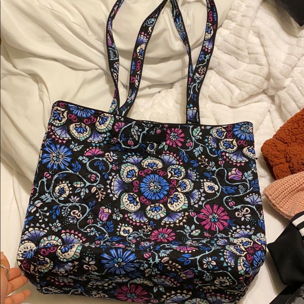 Vera Bradley tote